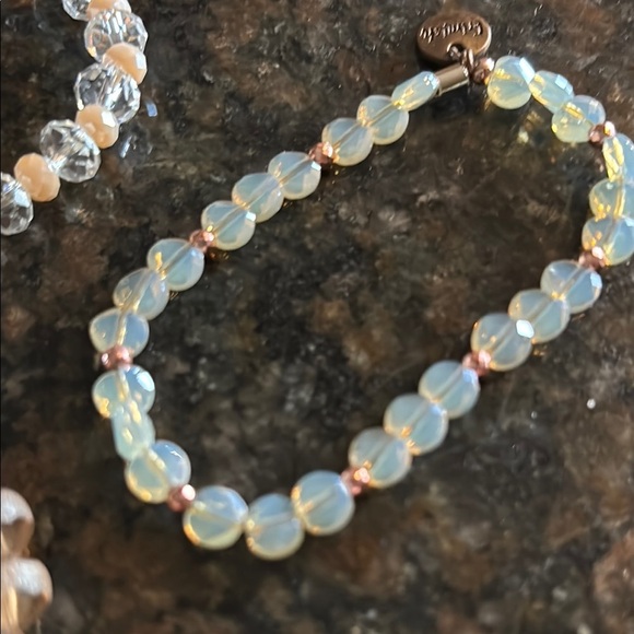 Set of 3 Eremish Cream Beaded Bracelets Jewelry Collection - Picture 3 of 4